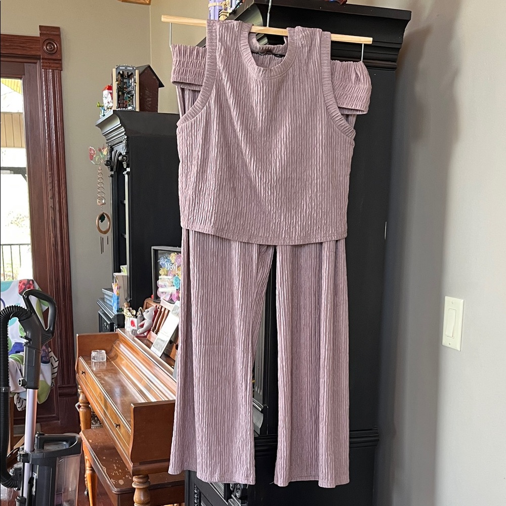Sleeveless Ribbed Two-Piece Pantsuit in Dusty Mauve Size 2x Make ME an OFFER